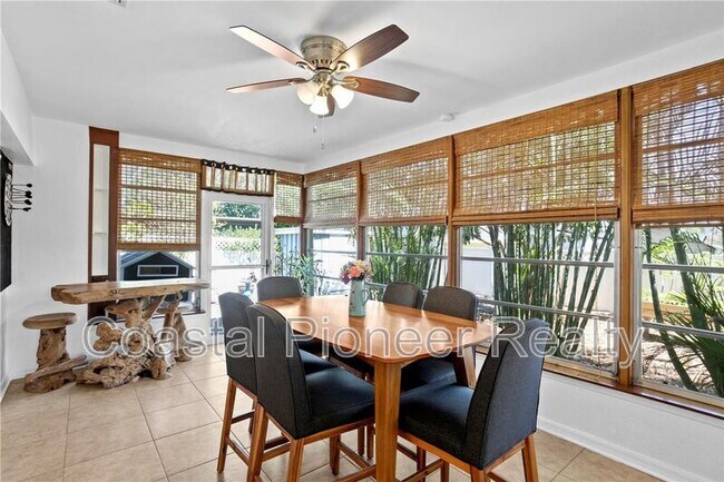 Building Photo - 232 Timberlane Dr