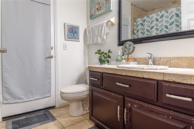 Building Photo - 9009 Feather River Ct