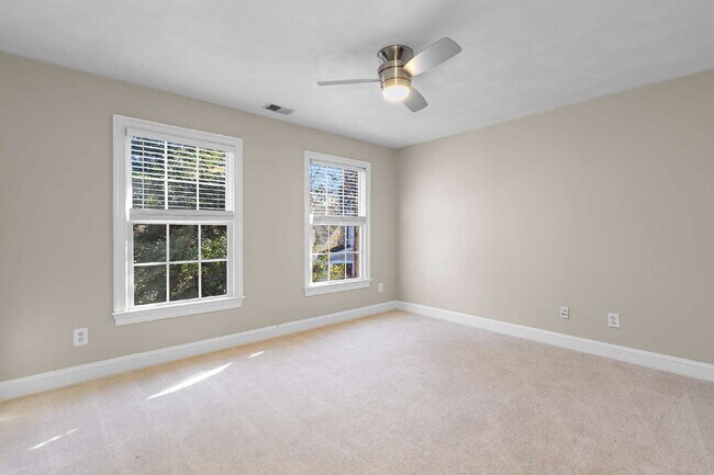 Building Photo - Founders Point