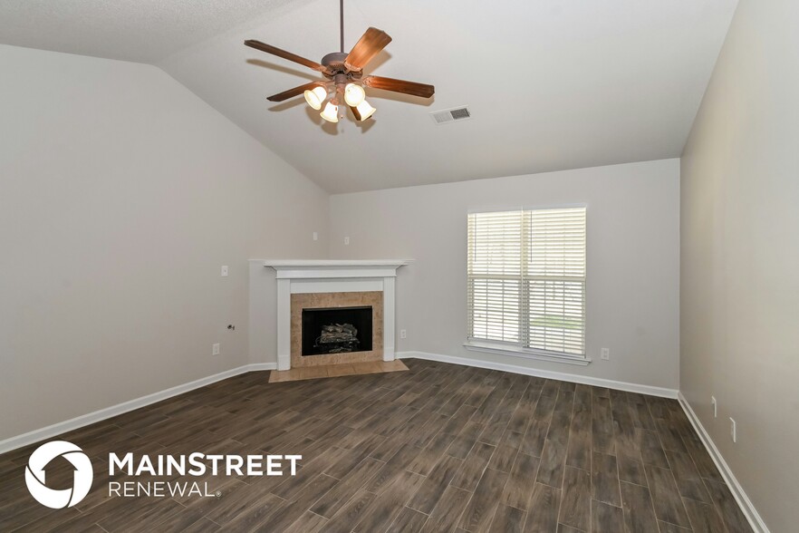 Building Photo - 8307 Grayce Dr