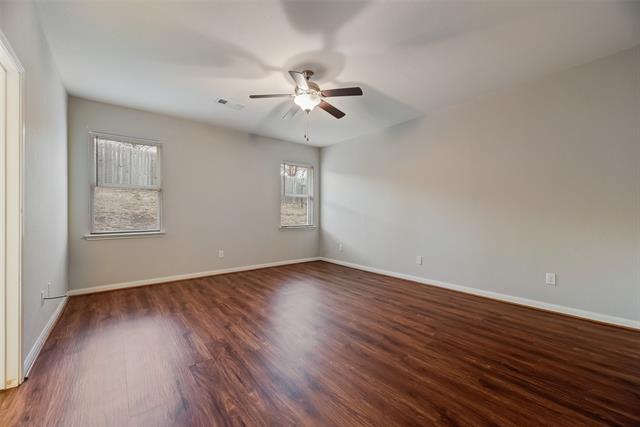 Building Photo - 4829 Beaver Creek Ave