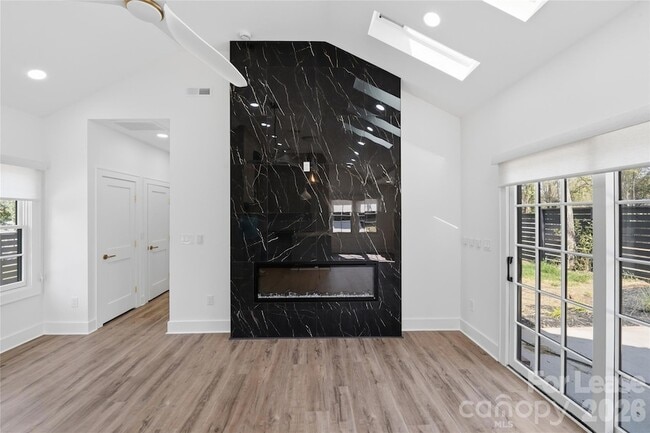 Building Photo - 1840 Merriman Ave