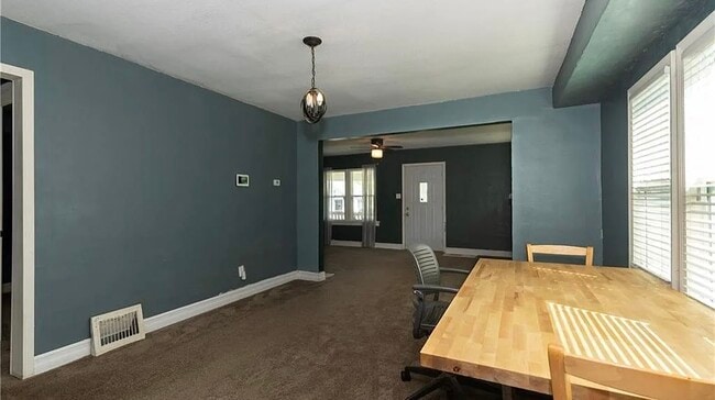 Building Photo - 2316 Delavan Ave