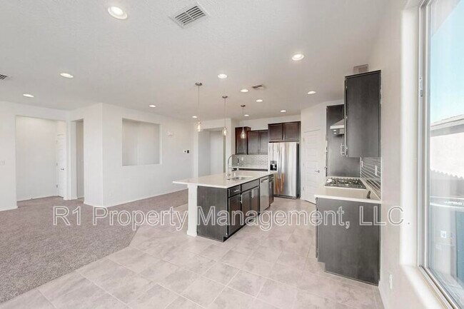 Building Photo - 6405 Kings Cyn Cv NE