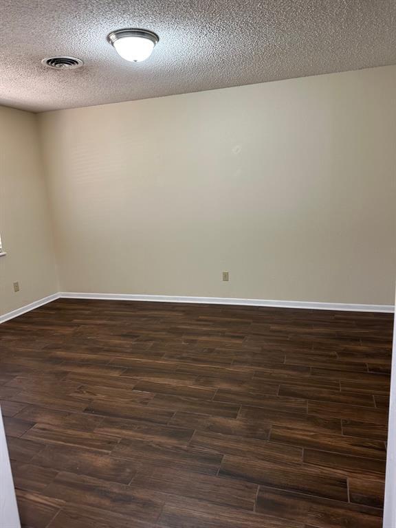 Building Photo - 4050 Brookhollow Dr