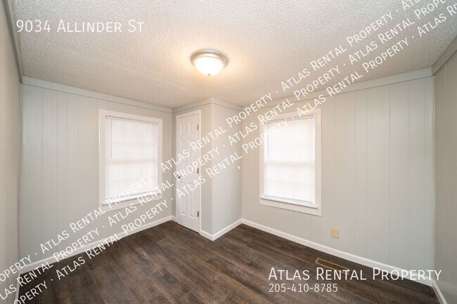 Building Photo - 9034 Allinder St