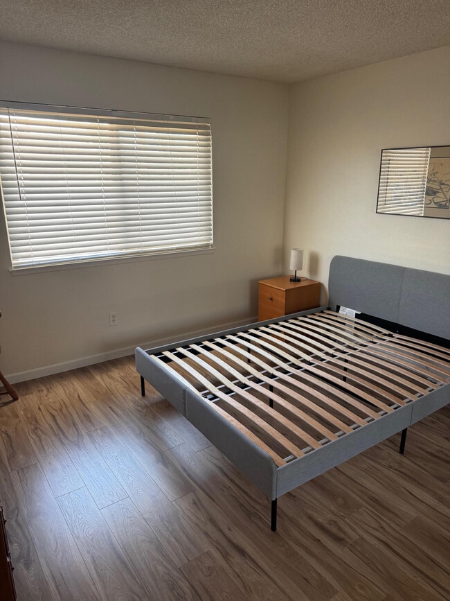 Building Photo - 72670 Thrush Rd