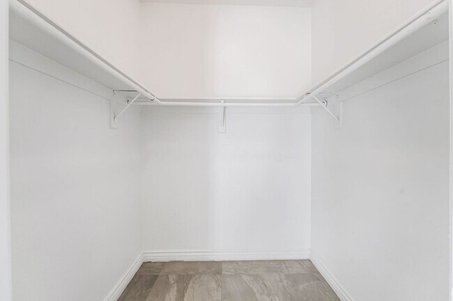 Building Photo - Modern Gated Condo with Upgraded Interior and Attached Garage in Prime South Las Vegas Location!