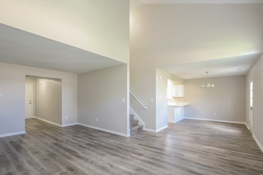 Building Photo - 4327 Village Trace Dr