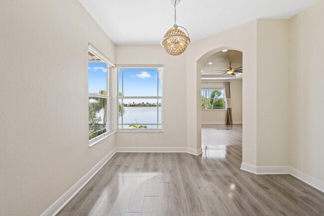 Building Photo - 9980 Edgewater Ct