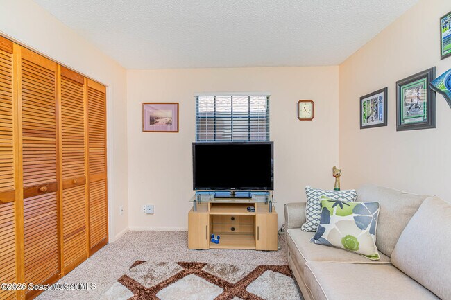 Building Photo - 1347 Nelson Ct