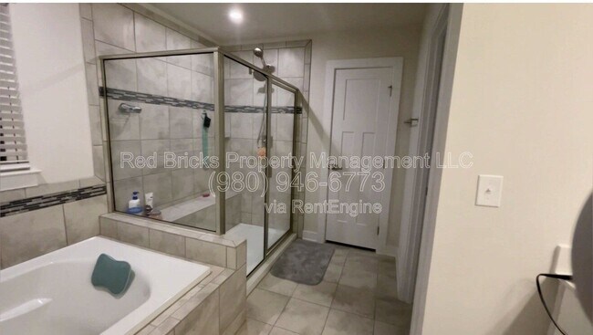 Building Photo - 10188 Harvest Gold Dr