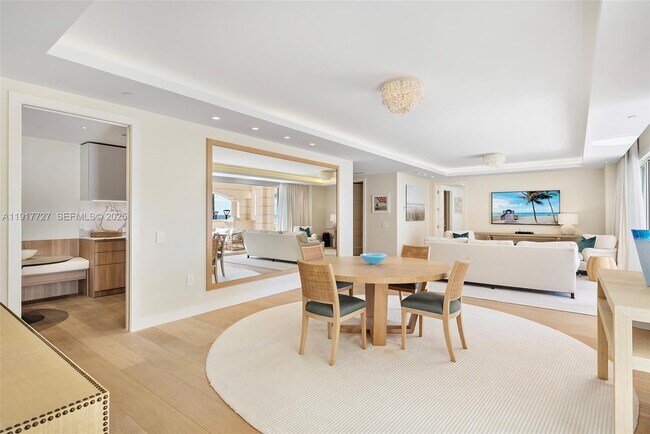 Building Photo - 7916 Fisher Island Dr