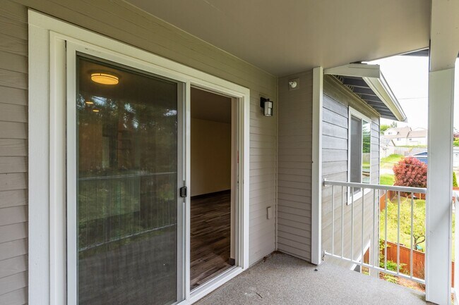 Building Photo - 2 bed 2 Bath Condo in Summerwind Community