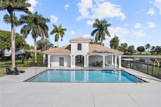 Building Photo - 849 SW 148th Pl