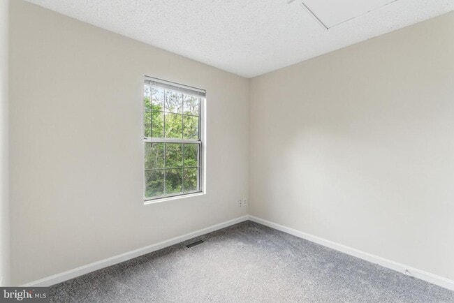 Building Photo - 505 Knollwood Ct