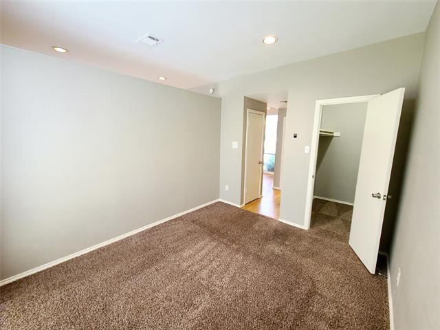 Building Photo - 2002 N Fitzhugh Ave