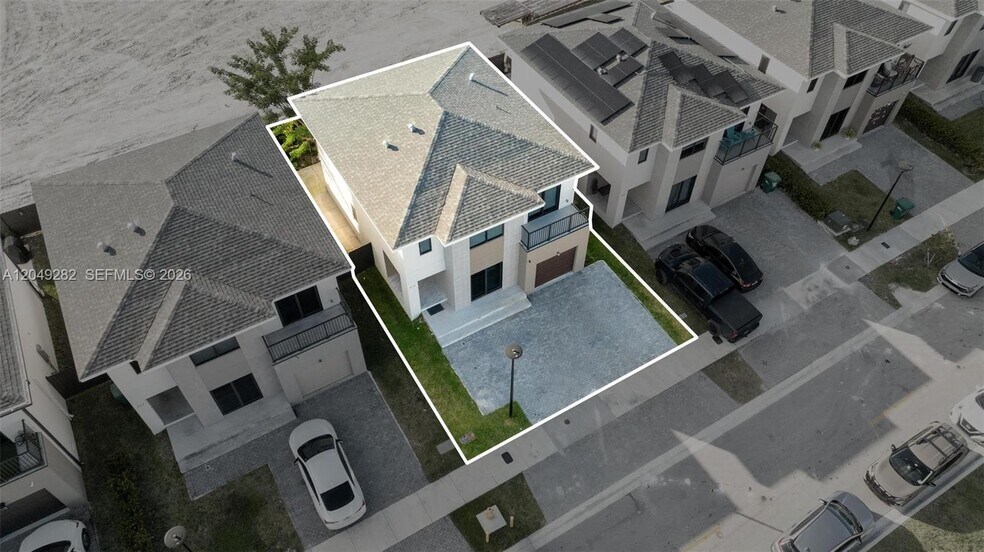 Building Photo - 275 NW 13th Pl
