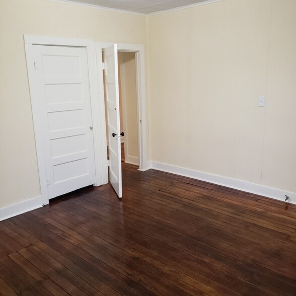 Building Photo - 505 Ferguson St