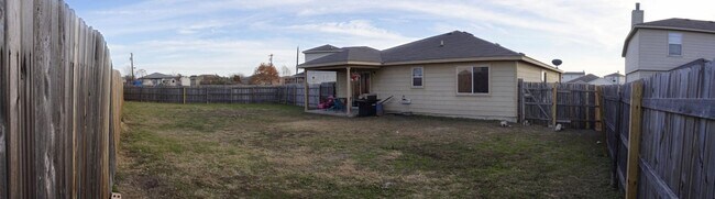 Building Photo - 2603 John Porter Dr