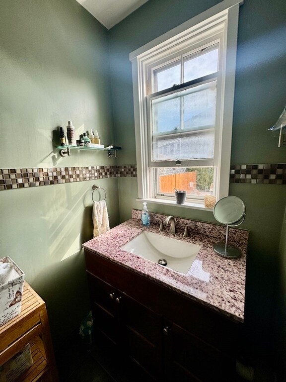 Building Photo - 52 Hussey St