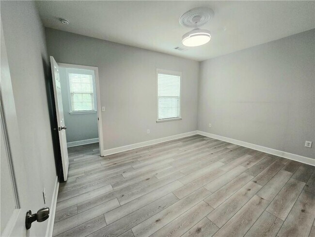 Building Photo - 123 Barkley Ln