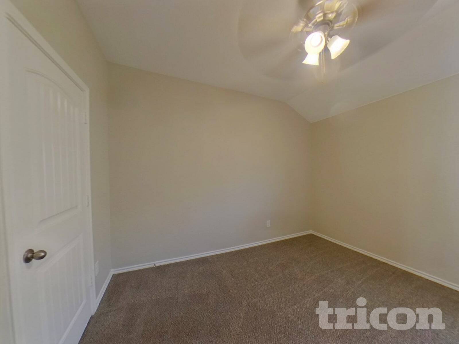 Building Photo - 1104 Autumnwood Dr