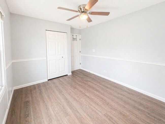 Building Photo - 828 Huron Ct