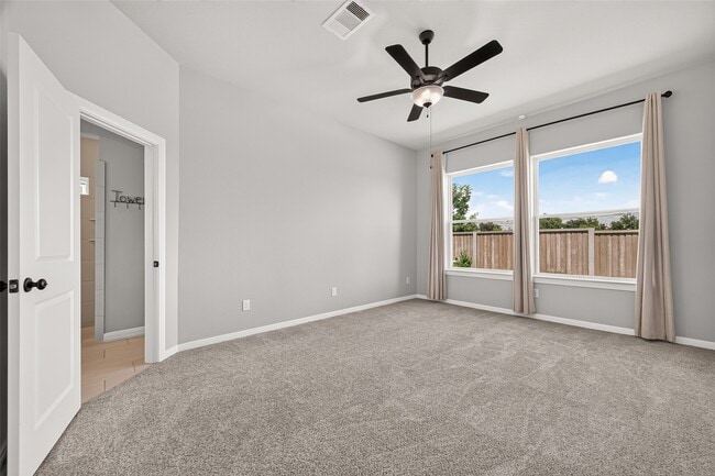 Building Photo - 16118 Cottontail Burrow Ln
