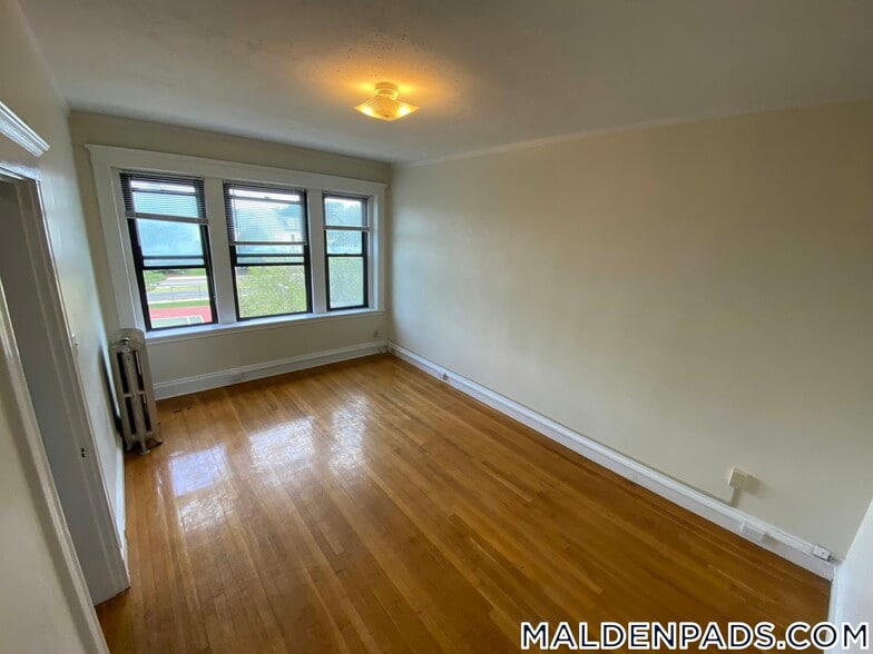 Building Photo - 17-19 Washington St.