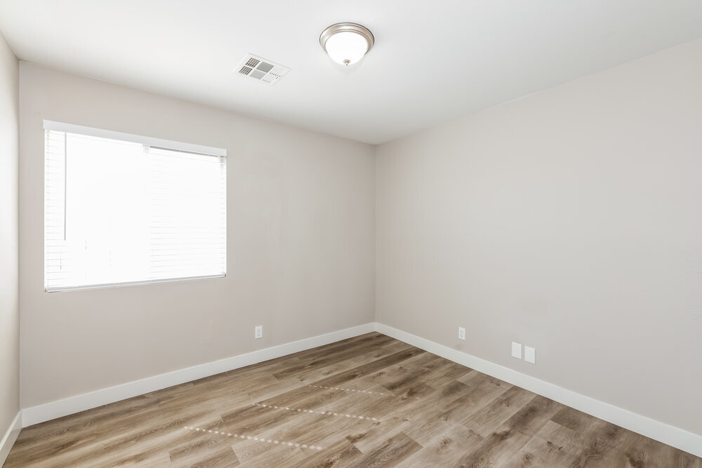 Building Photo - 646 Maccabe Ave