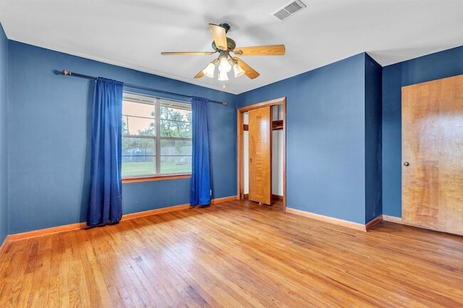 Building Photo - 1803 Sea Queen Ct