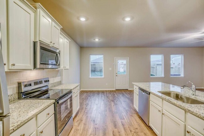 Building Photo - 8207 Blooming Meadow Ln