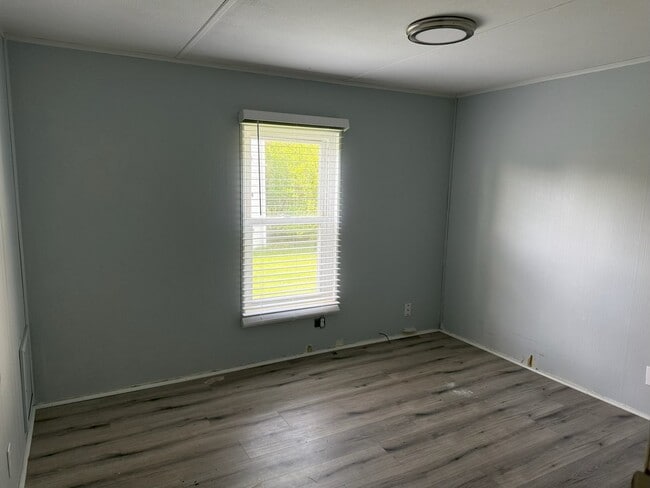 Building Photo - 5545 Monticello Dr