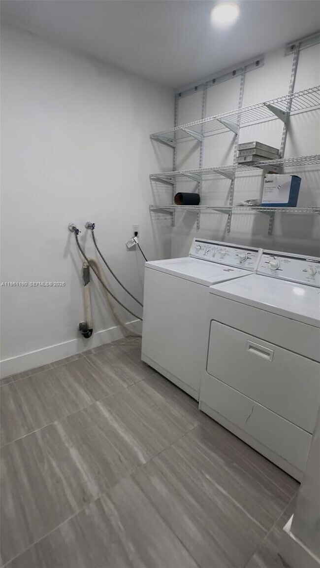 Building Photo - 3199 Coral Hills Dr