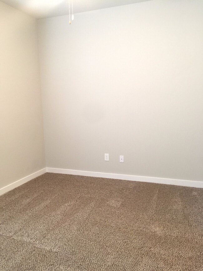 Building Photo - LUXURY 2 STORY DUPLEX LOCATED IN MIDLOTHIAN, TEXAS!