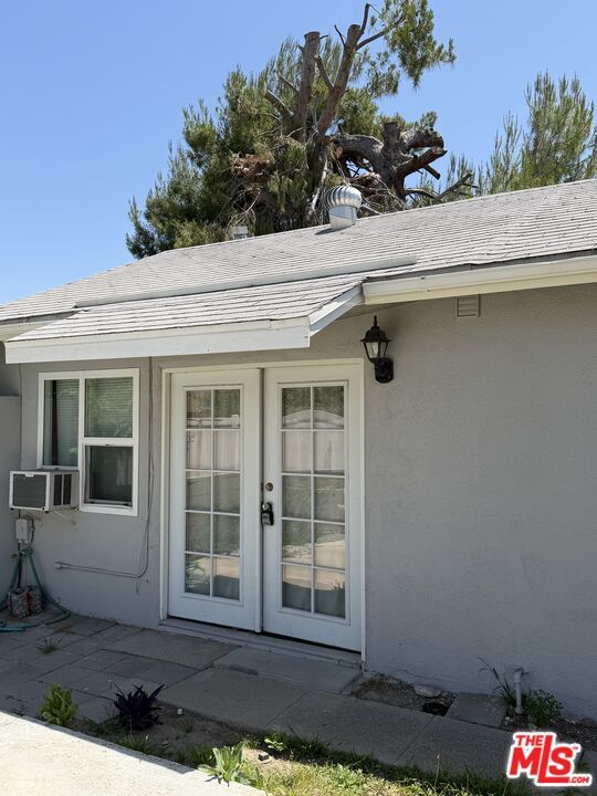 Building Photo - 7418 Amigo Ave