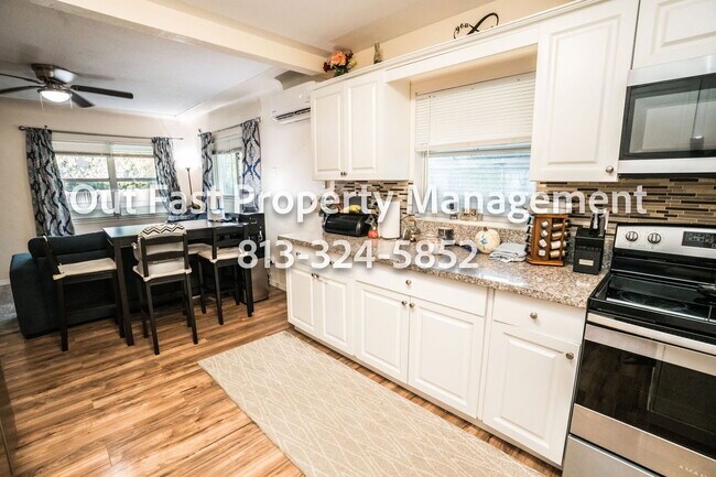 Building Photo - 4810 Haines Rd N