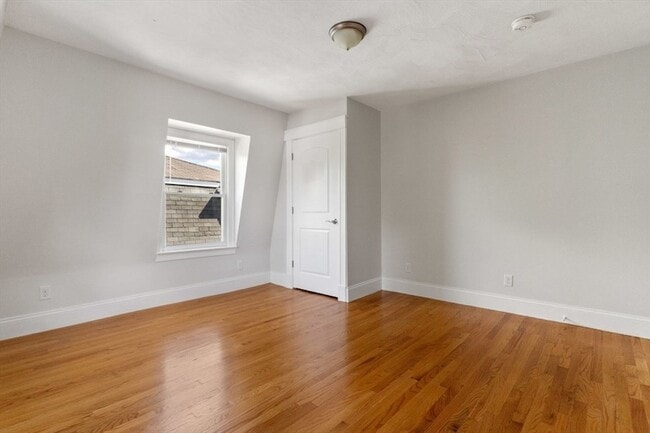 Building Photo - 102 Jaques St