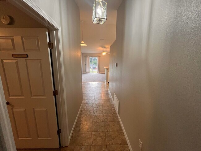 Building Photo - 305 Seclusion Blvd