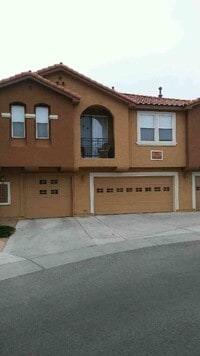 Building Photo - Gated Community