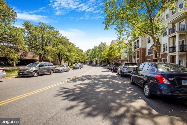 Building Photo - 11325 Aristotle Dr