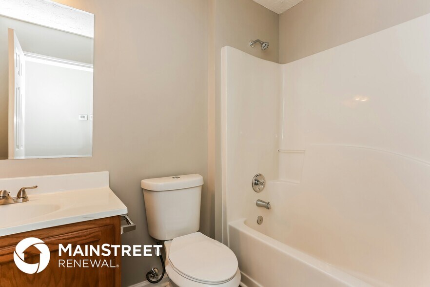 Building Photo - 1060 Overlook Dr