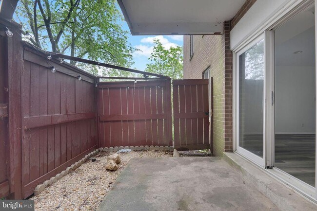 Building Photo - 10850 Green Mountain Cir