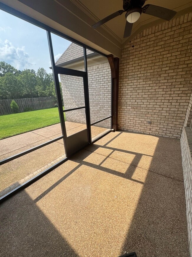 Building Photo - 4435 Chestnut Hill Dr