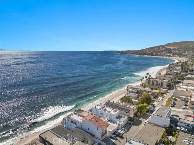 Building Photo - 1045 Gaviota Dr