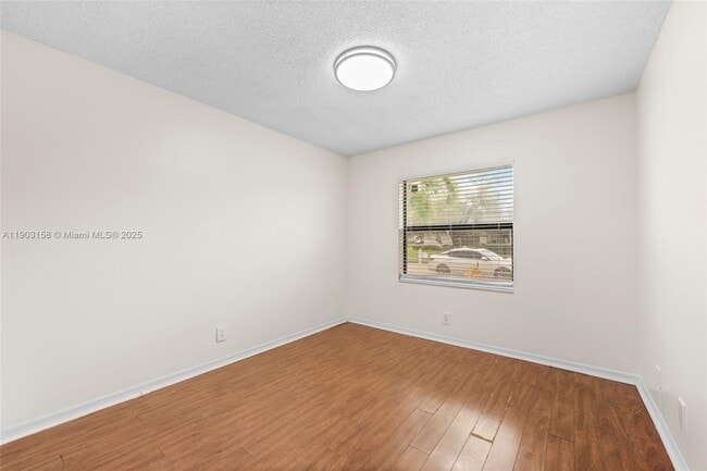 Building Photo - 9601 Dunhill Dr