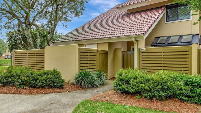 Building Photo - 5101 Beachwalk Pl