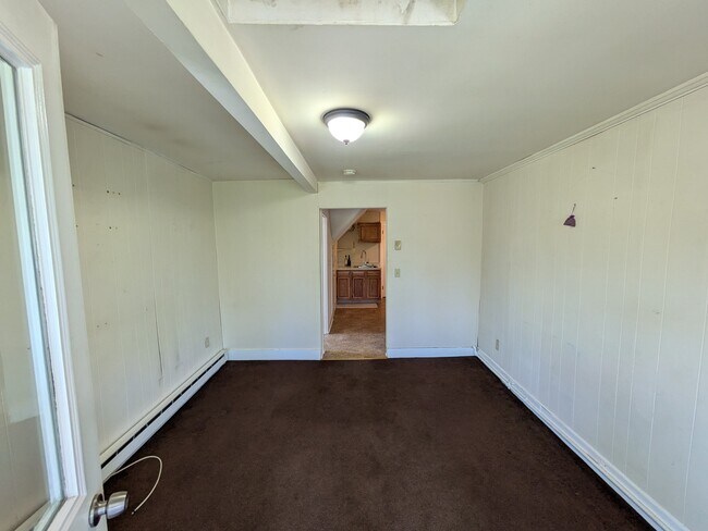 Building Photo - 90 Fairview Ave