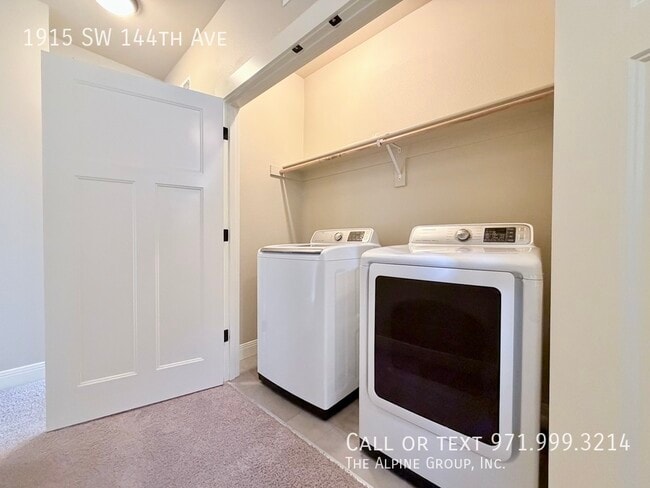 Building Photo - 1915 SW 144th Ave